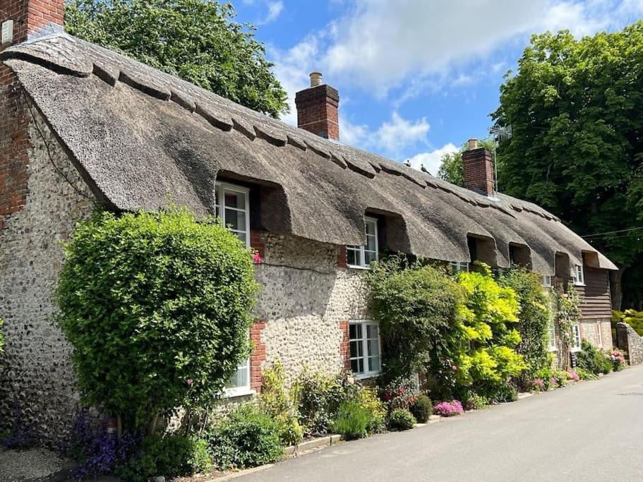 Little Thatch Cottage - Cerne Abbas, Dorset ภายนอก รูปภาพ